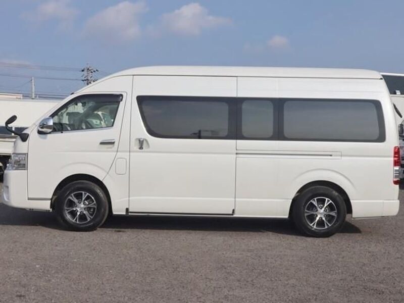 HIACE