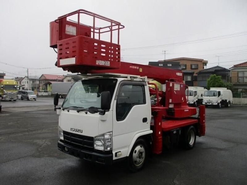ISUZU ELF