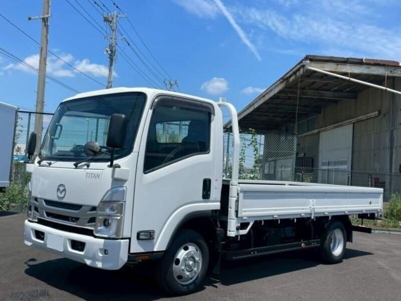 MAZDA TITAN