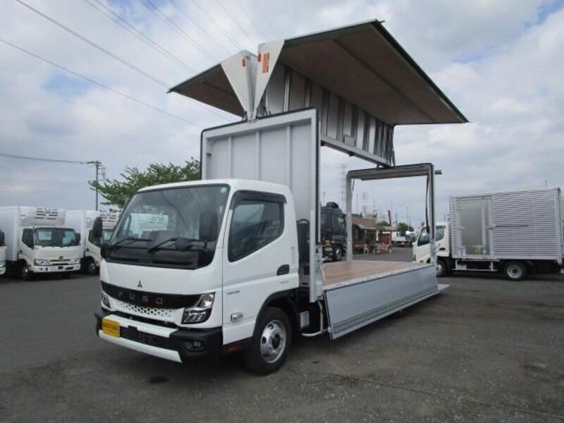 MITSUBISHI CANTER