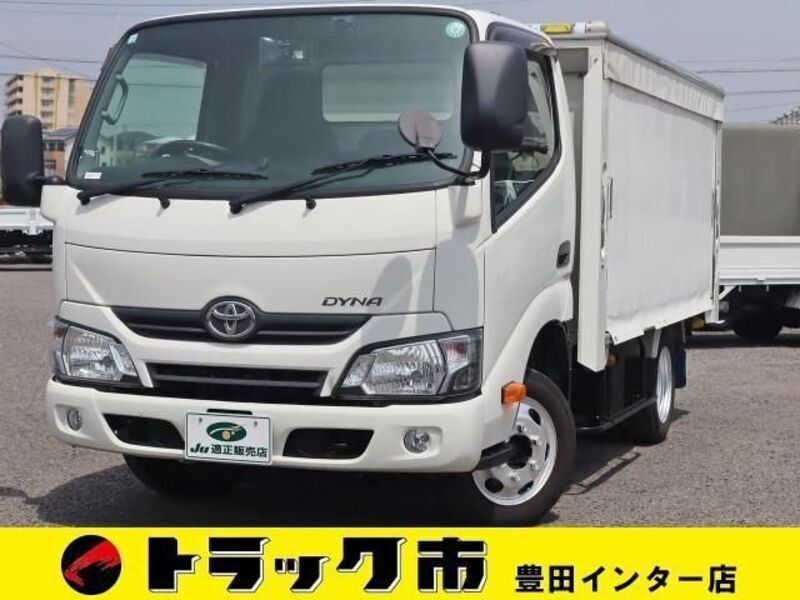 TOYOTA DYNA