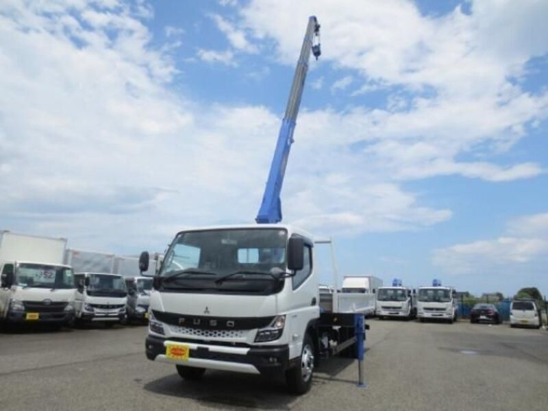 MITSUBISHI CANTER