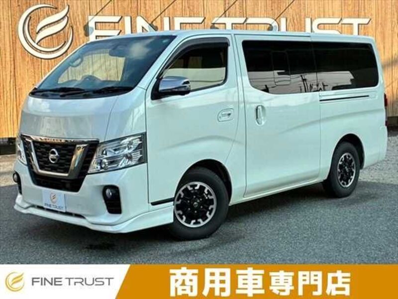NV350 CARAVAN-0