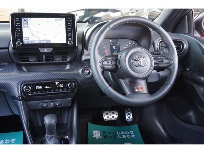 GR YARIS