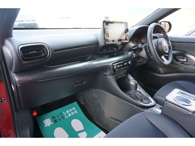 GR YARIS