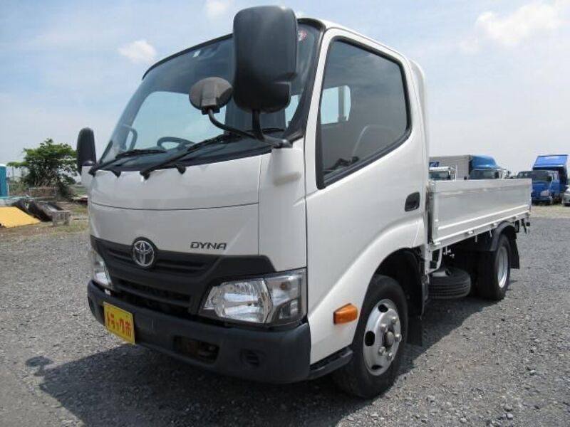 TOYOTA DYNA