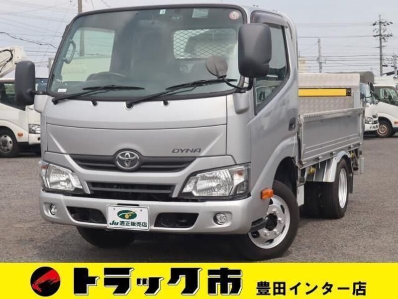 TOYOTA DYNA