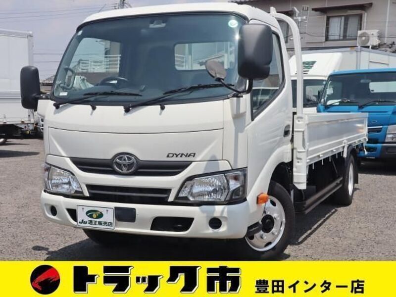 TOYOTA DYNA