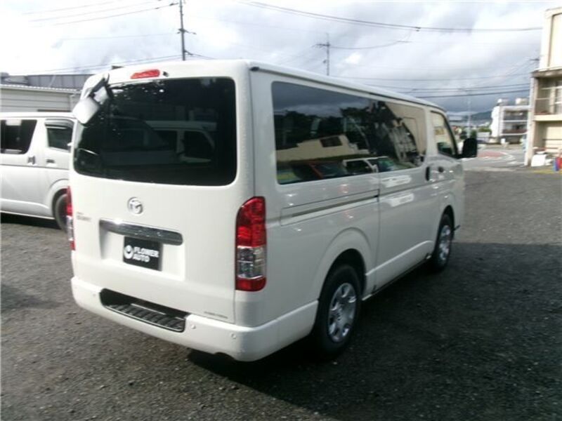 BONGO BRAWNY VAN