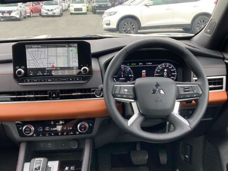 OUTLANDER PHEV