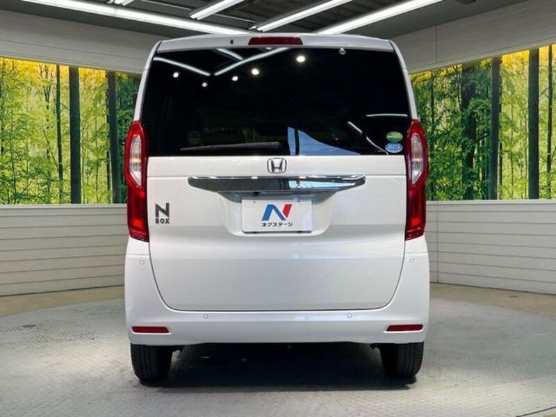 N BOX