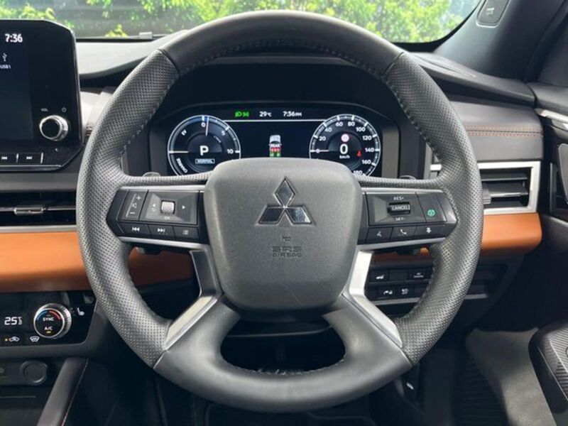 OUTLANDER PHEV