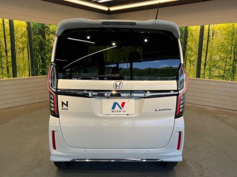 N BOX CUSTOM