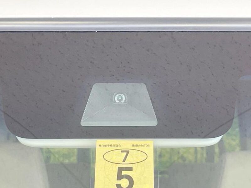 N BOX