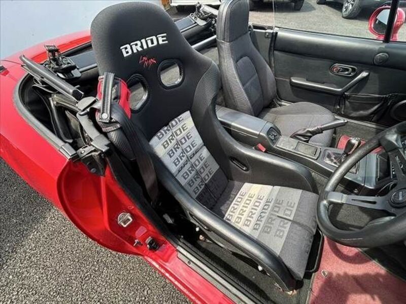 EUNOS ROADSTER