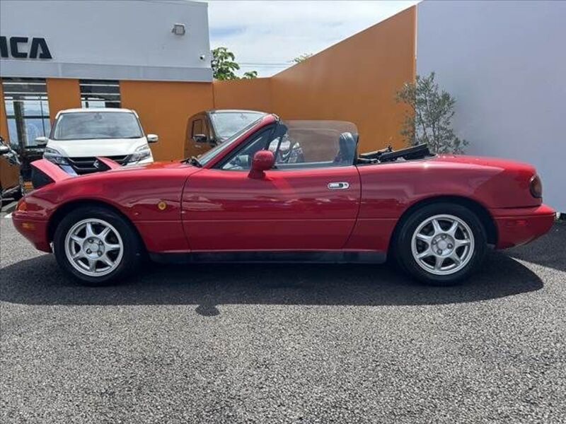 EUNOS ROADSTER