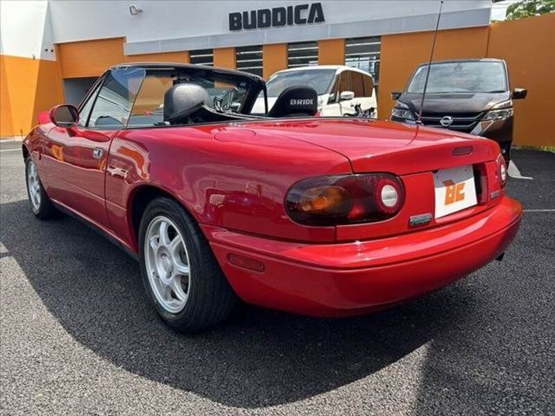 EUNOS ROADSTER