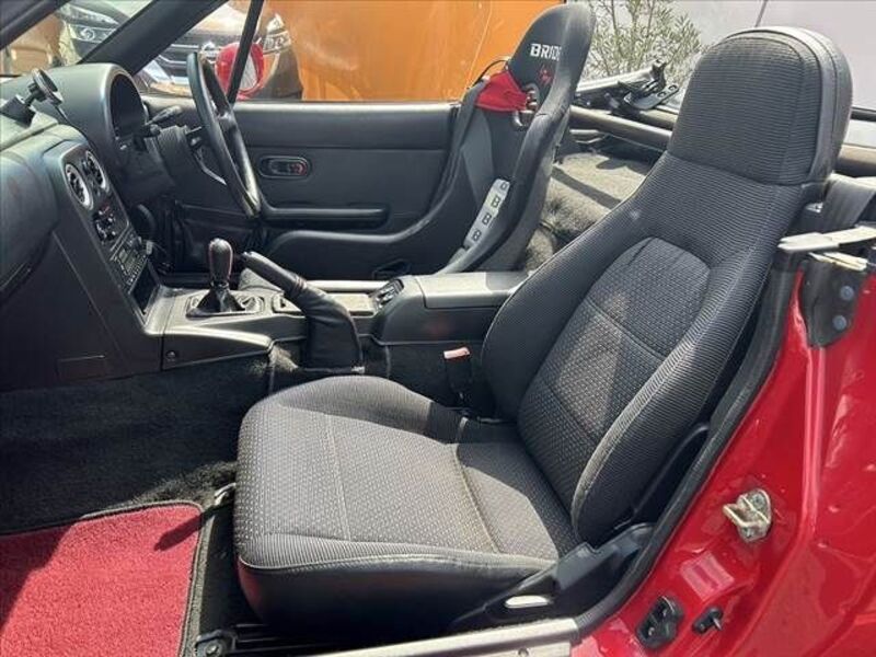 EUNOS ROADSTER