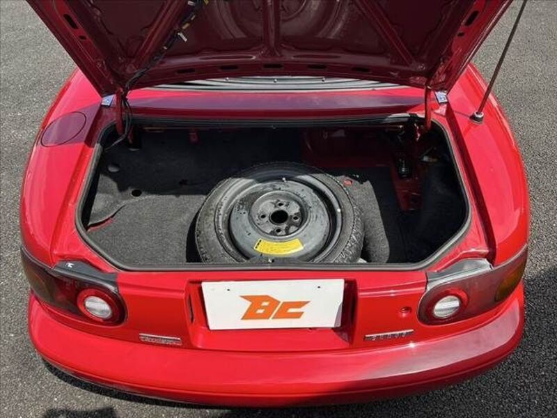 EUNOS ROADSTER