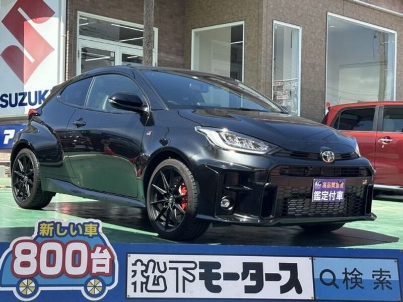GR YARIS-0