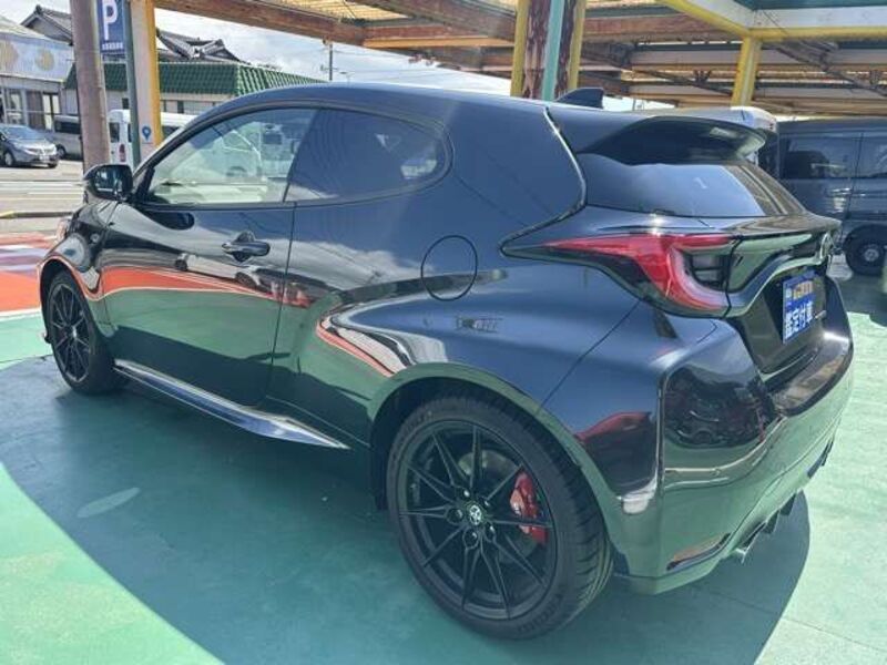 GR YARIS
