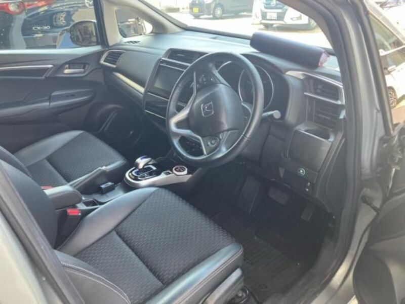 FIT HYBRID