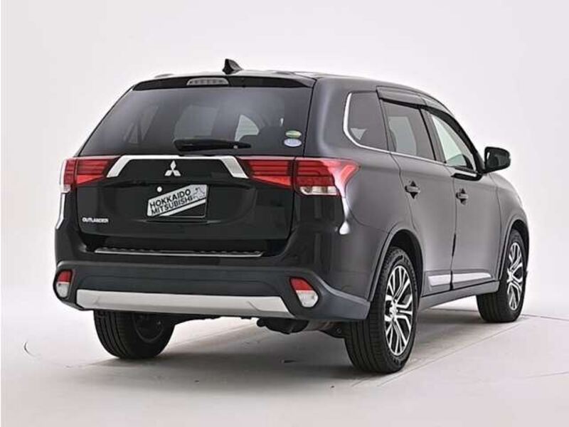 OUTLANDER