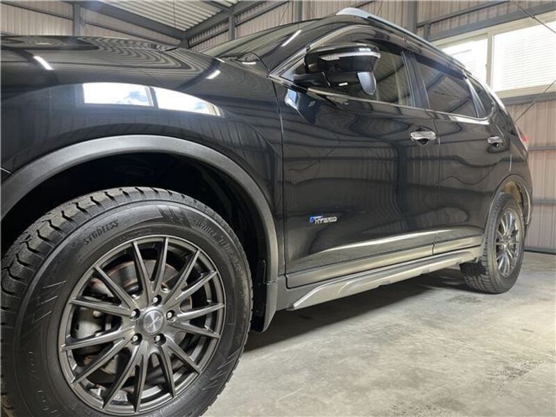 X-TRAIL