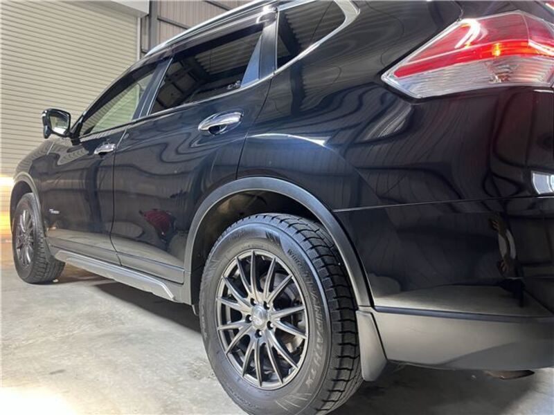 X-TRAIL