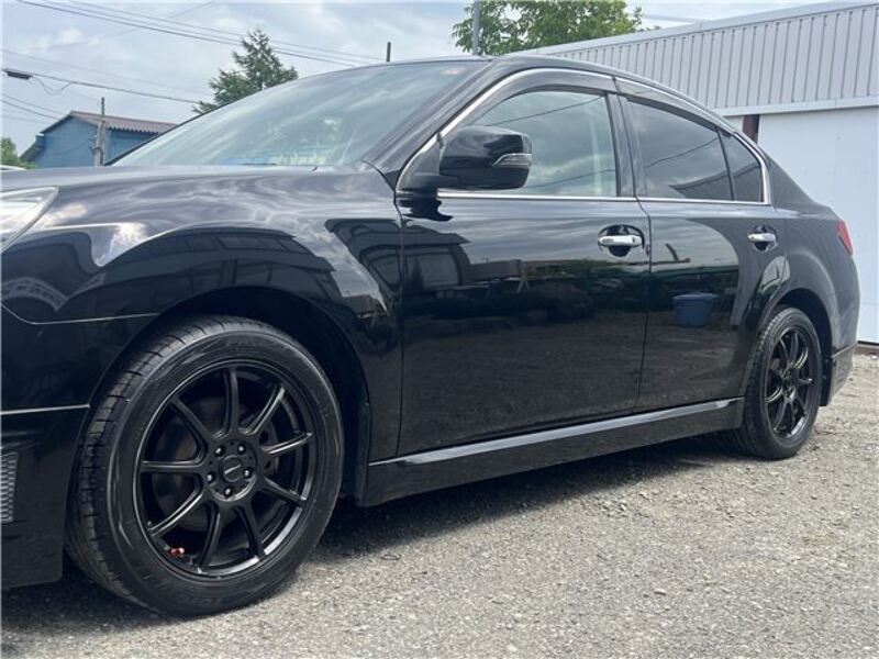 LEGACY B4