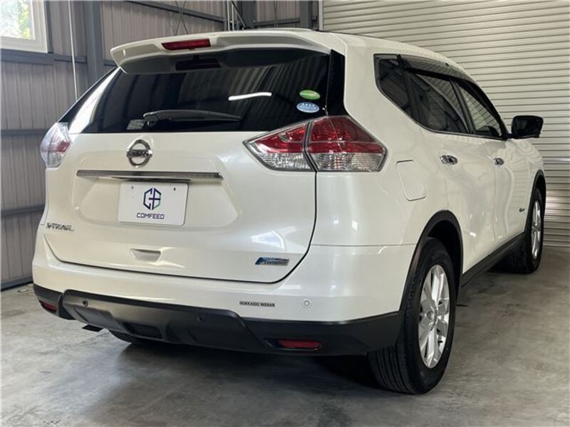 X-TRAIL