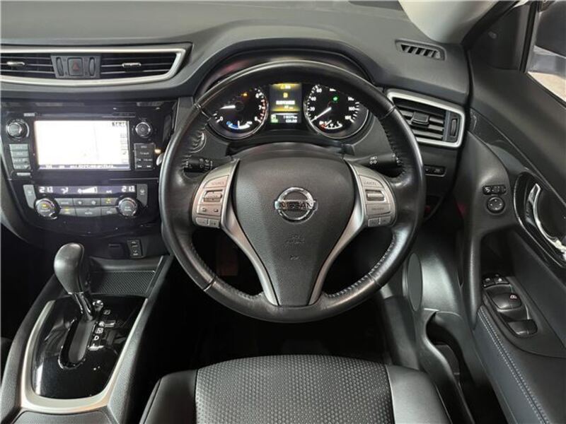 X-TRAIL