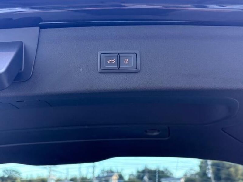 Q3