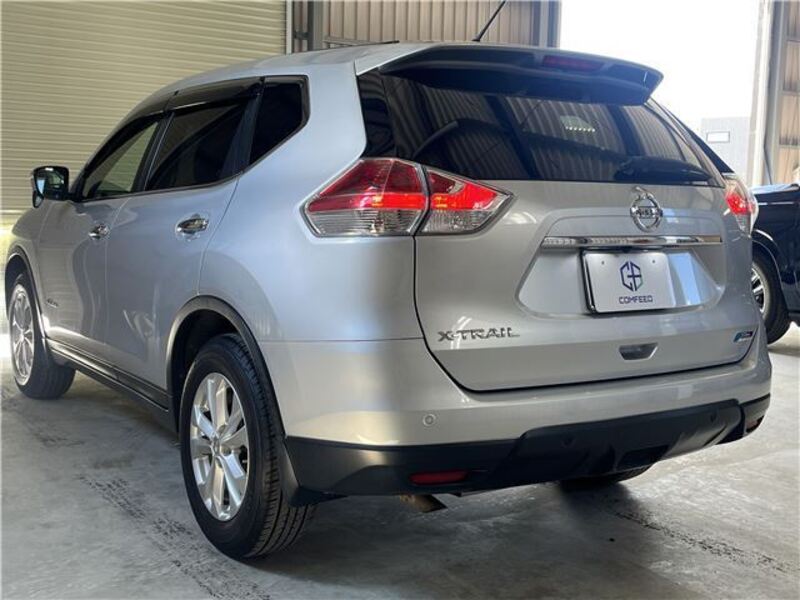 X-TRAIL