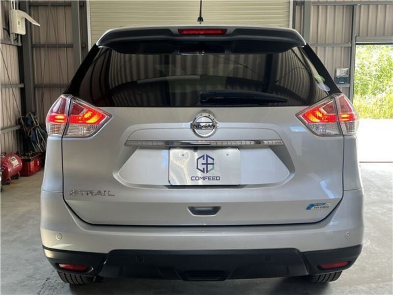 X-TRAIL