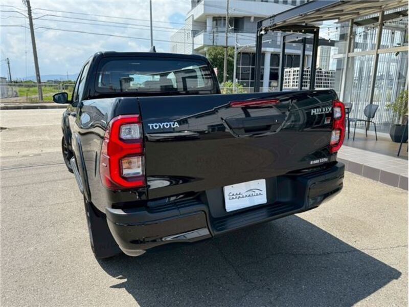HILUX