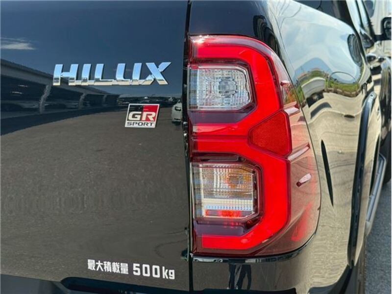 HILUX