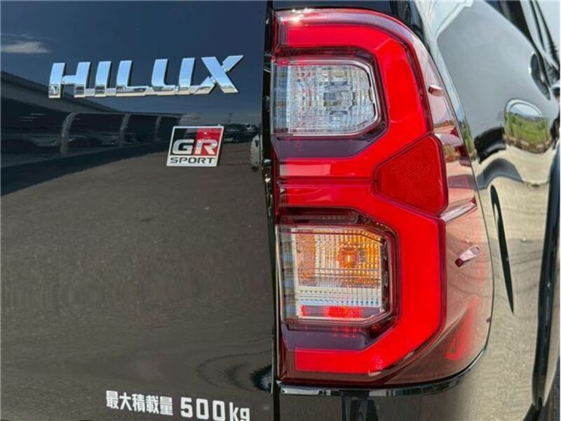 HILUX