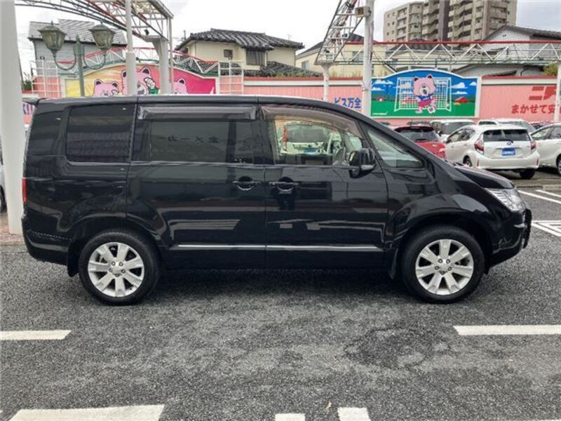 DELICA D5