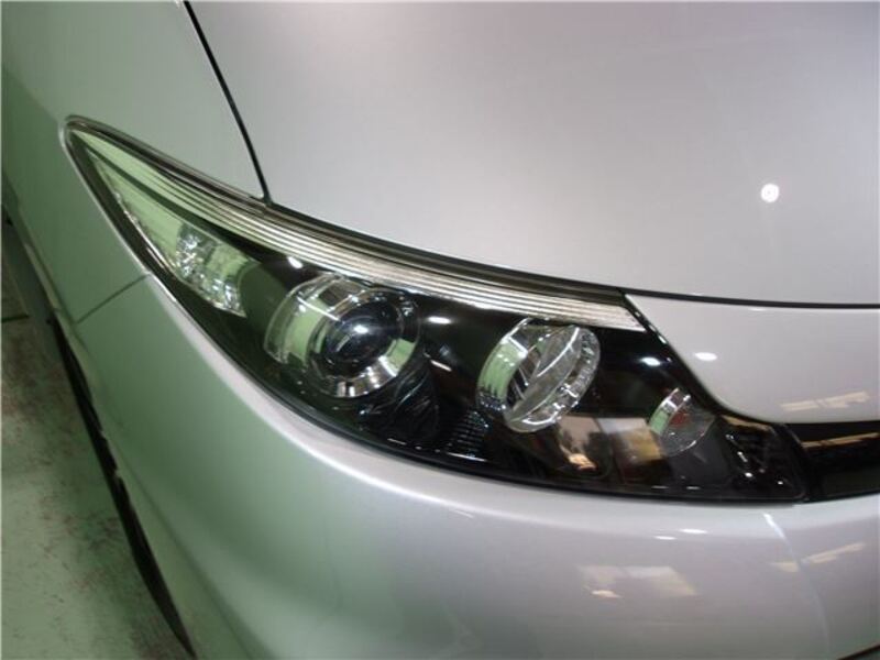 ESTIMA HYBRID