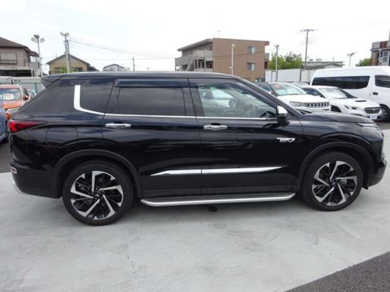 OUTLANDER