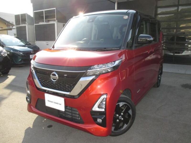 NISSAN ROOX
