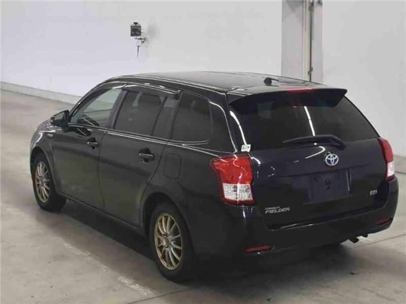 COROLLA FIELDER