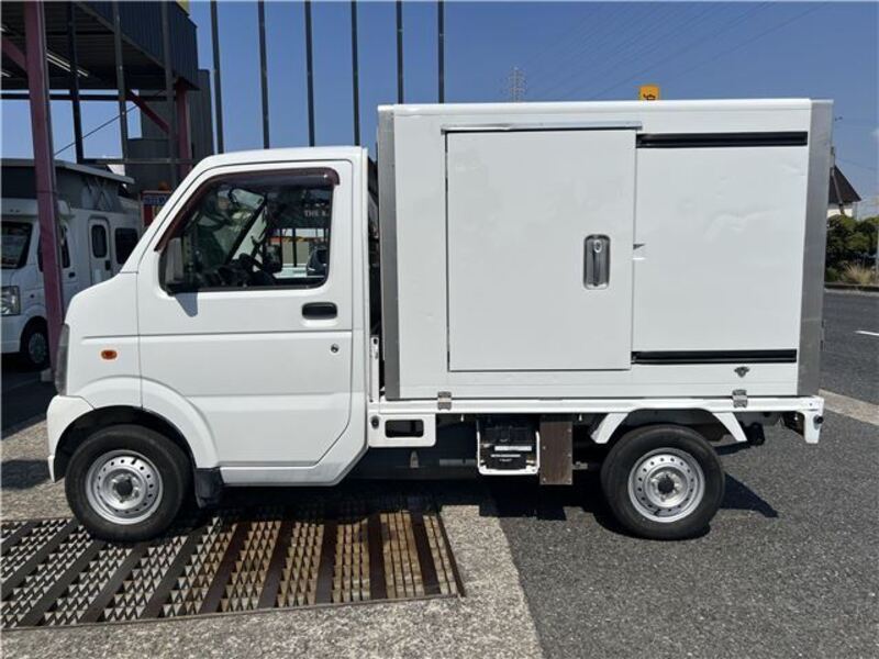 CARRY TRUCK