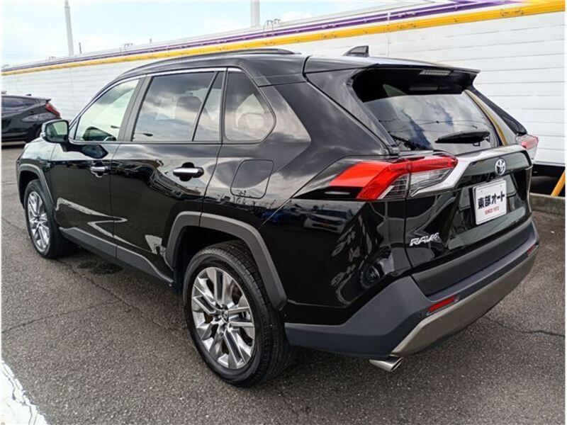RAV4