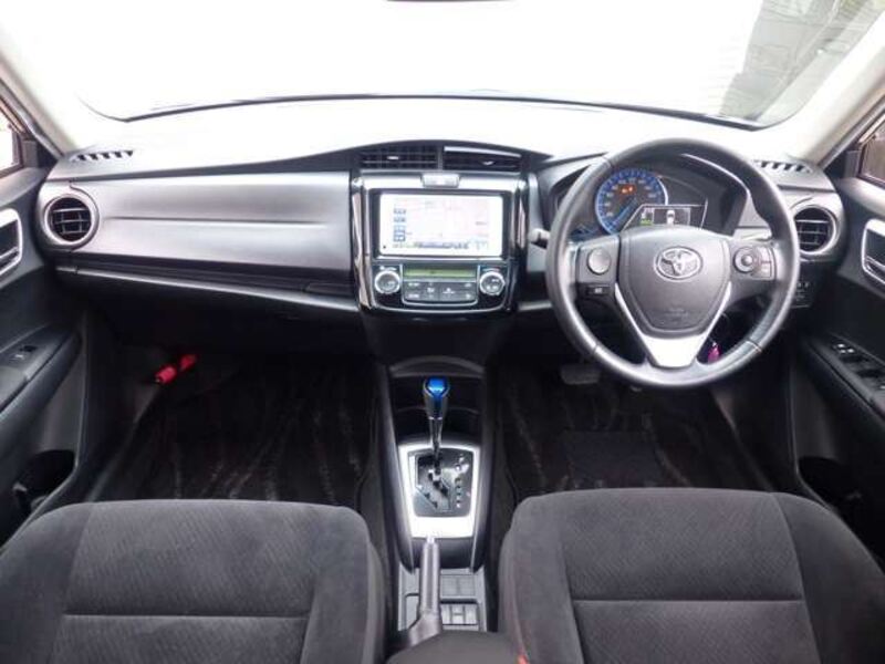 COROLLA AXIO