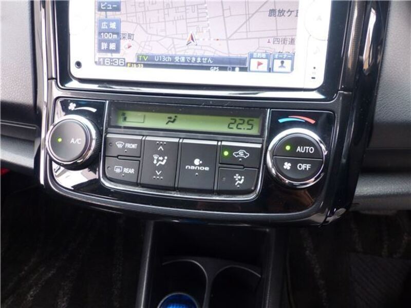COROLLA AXIO