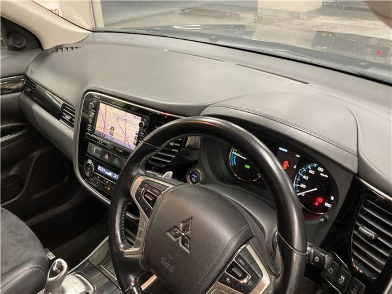 OUTLANDER PHEV