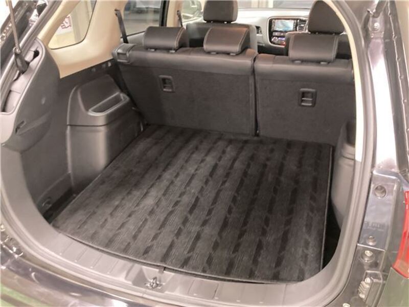OUTLANDER PHEV
