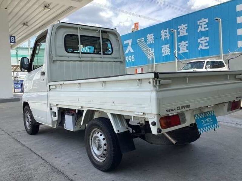 CLIPPER TRUCK